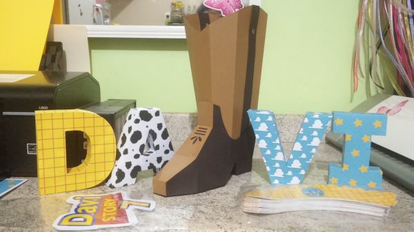 Bota para festa Toy Story ou Cowboy